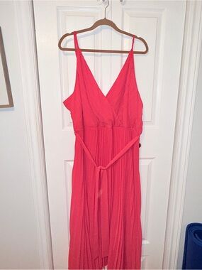Boohoo Bright Coral Sleeveless V‑Neck Midi Dress with Waist Tie